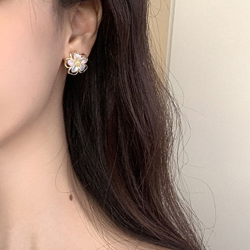 Elegant Openwork Floral Stud Earrings