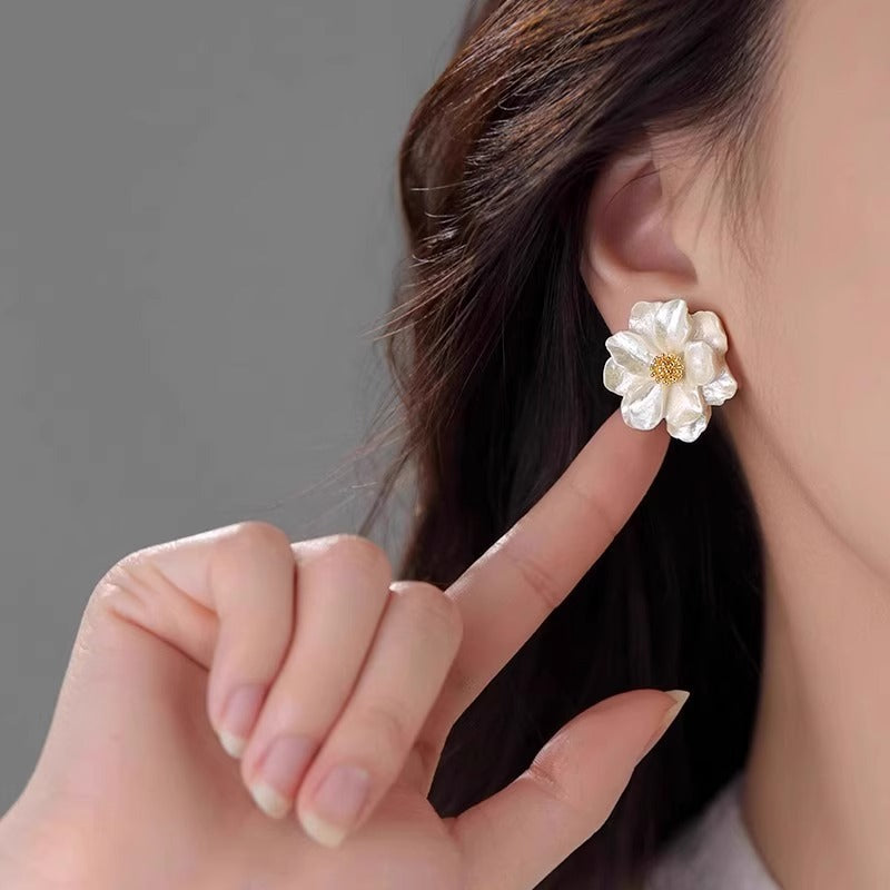 Elegant and Exquisite Floral Stud Earrings