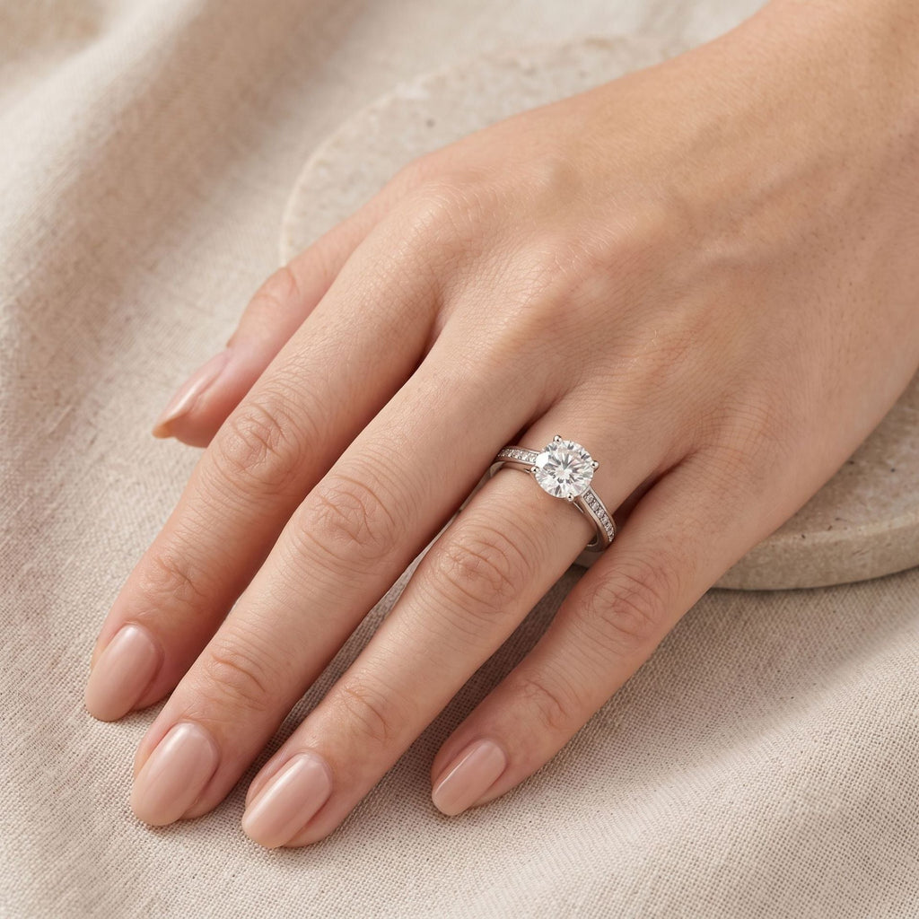 Round Stone Channel Paved Band Ring