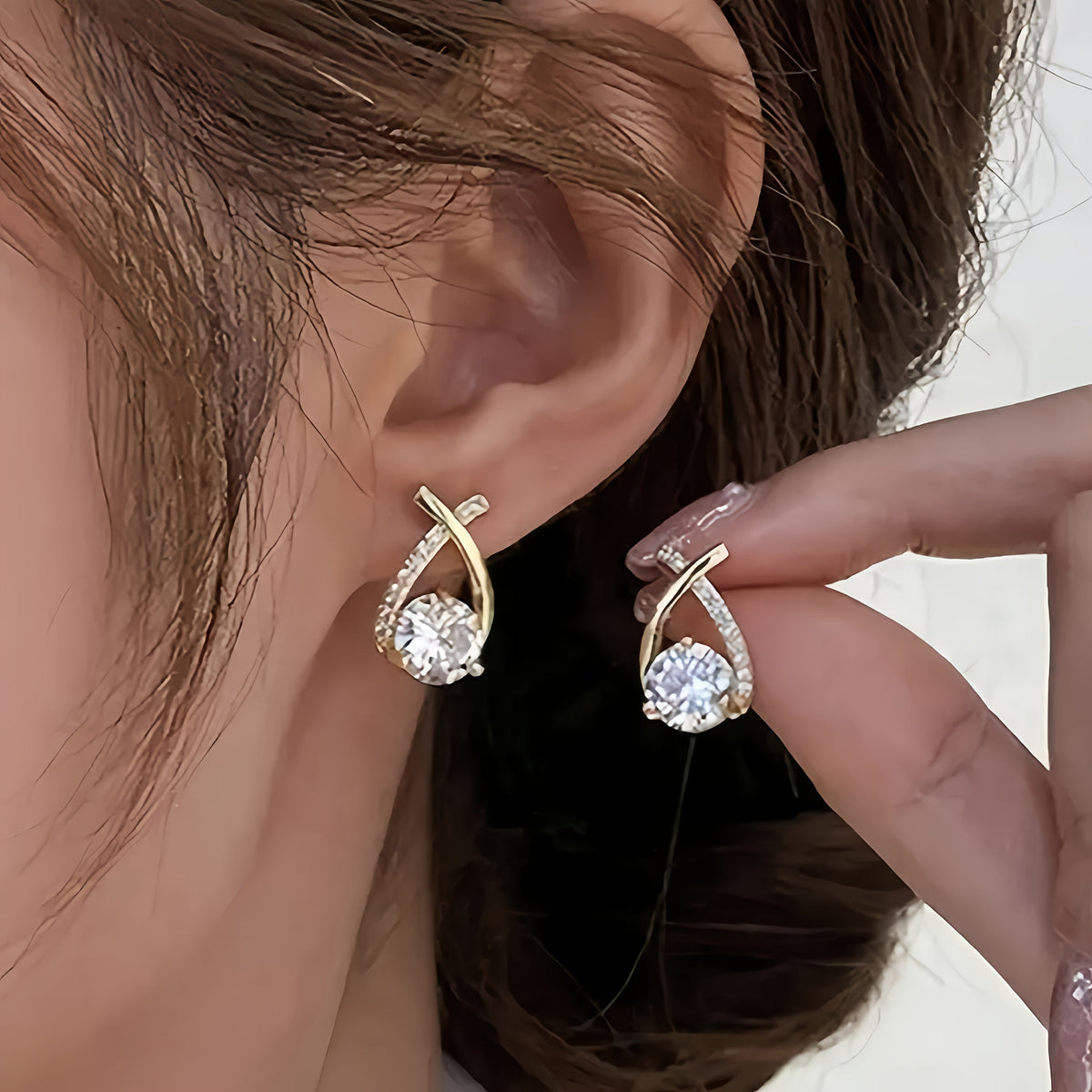 Leni - Gold Earrings with Cross and Zirconia