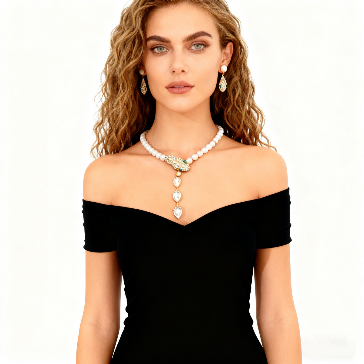 Emerald Diamond Pearl Necklace & Earring Set