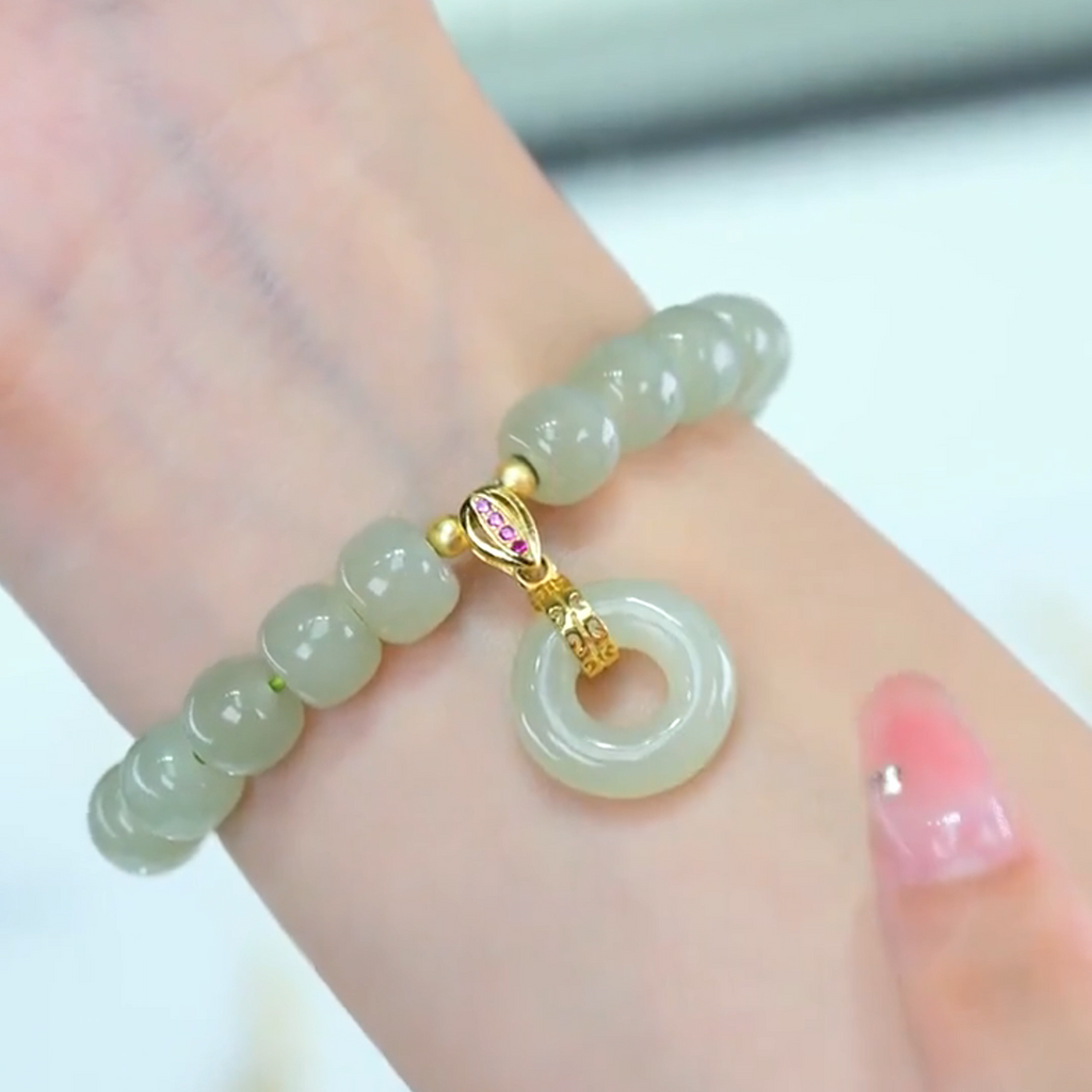 Lucky Clasp Emerald Jade Stone Bracelet