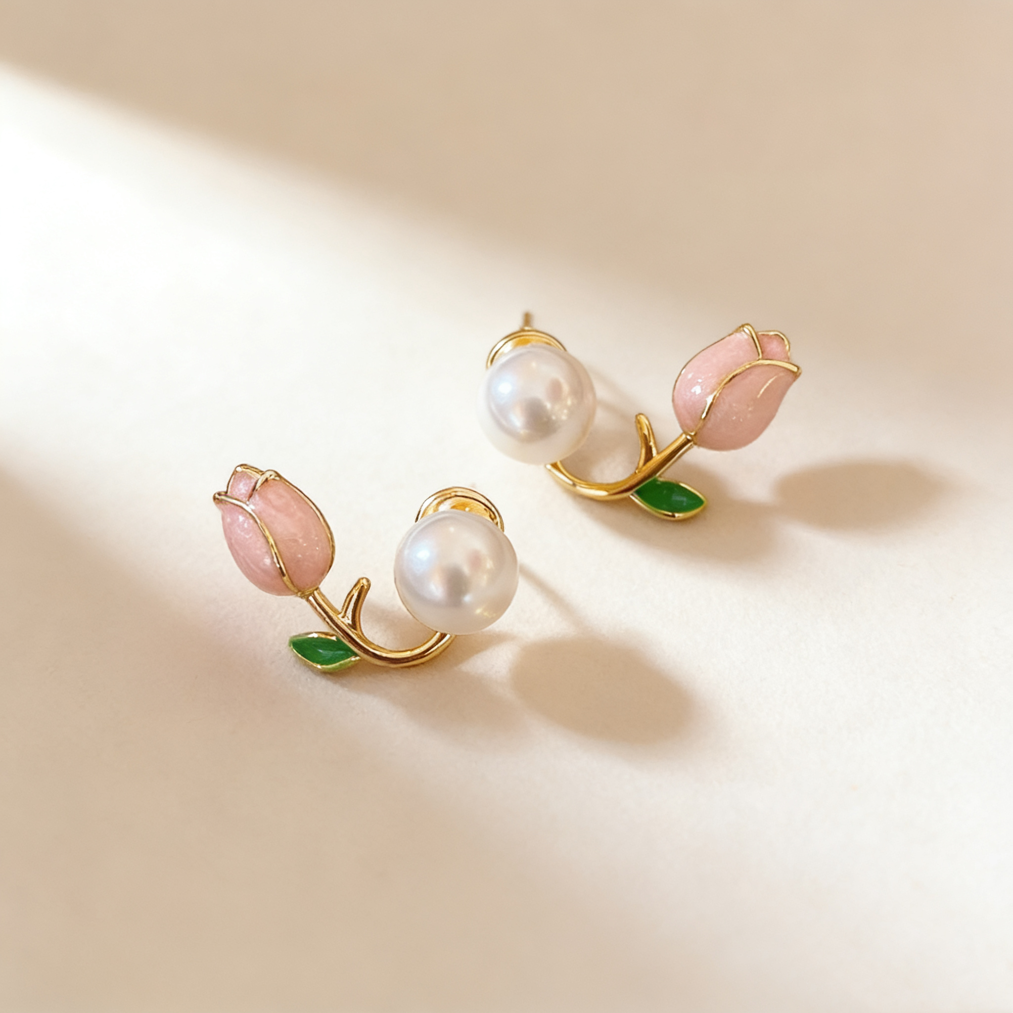 Tulip Pearl Earrings