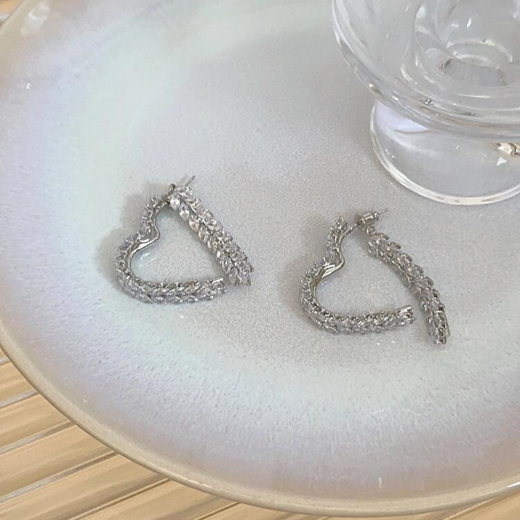 Cupid's Arrow Heart Earrings