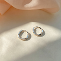 Minimalist Möbius Twist Hoop Earrings
