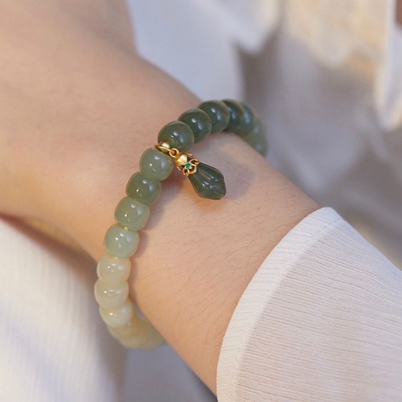 Lily of the Valley ? Natural Gradient Emerald Jade stone Bracelet
