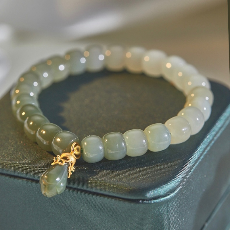 Lily of the Valley ? Natural Gradient Emerald Jade stone Bracelet