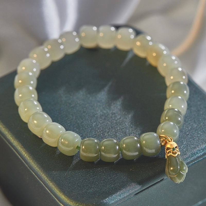 Lily of the Valley ? Natural Gradient Emerald Jade stone Bracelet