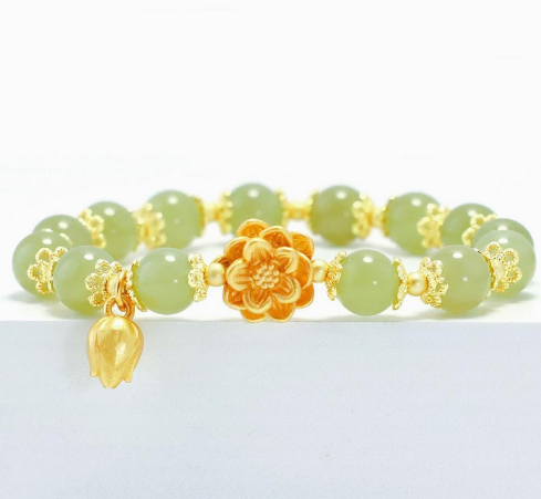Lucky Lotus ? Emerald Jade stone bracelet