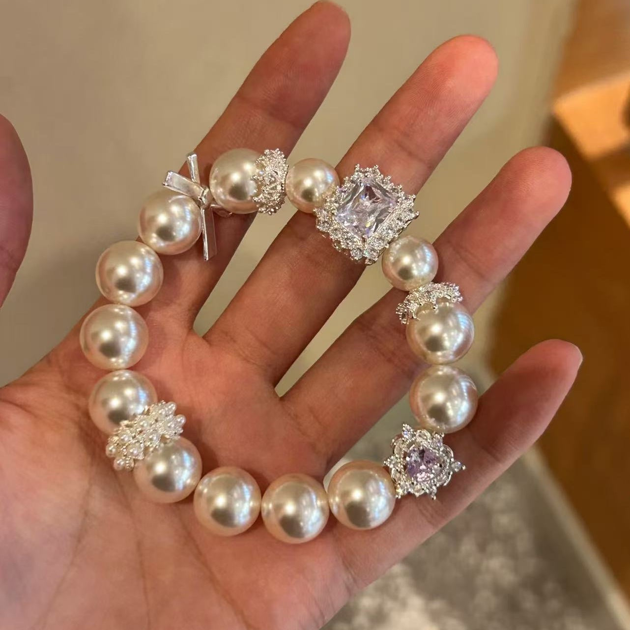 Snowstorm Pearl Bracelet