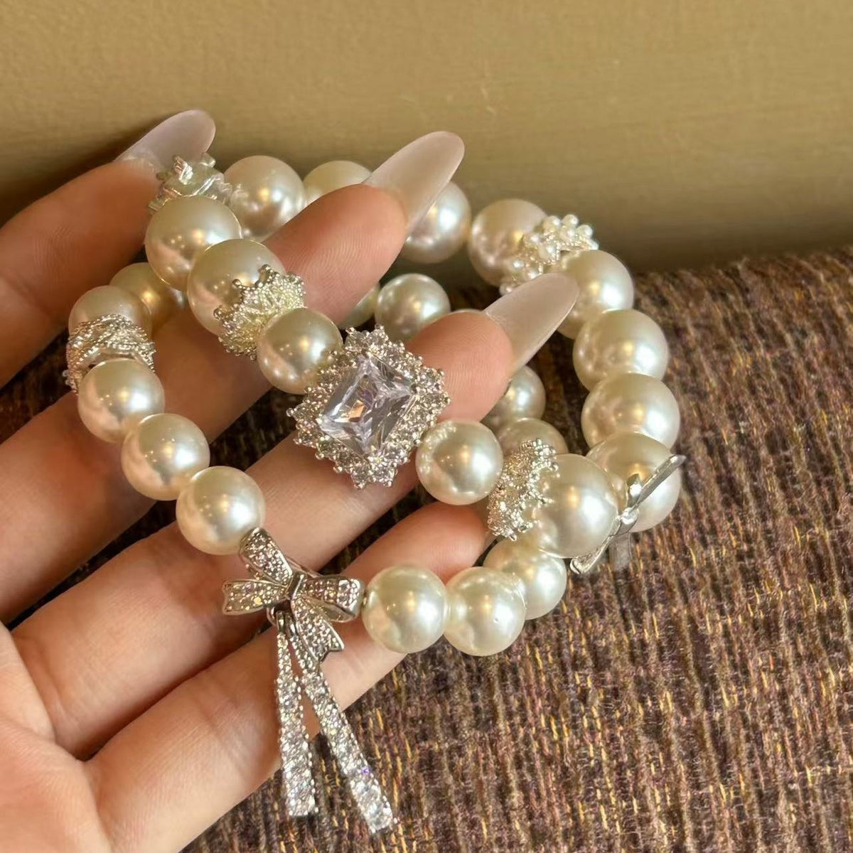 Snowstorm Pearl Bracelet