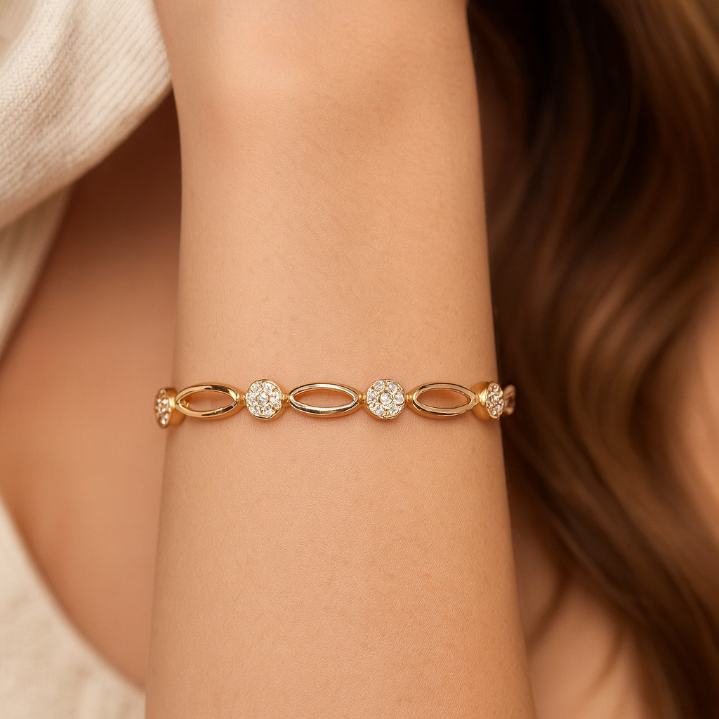 Clara - Elegant Gold Bracelet (with Zirconia)