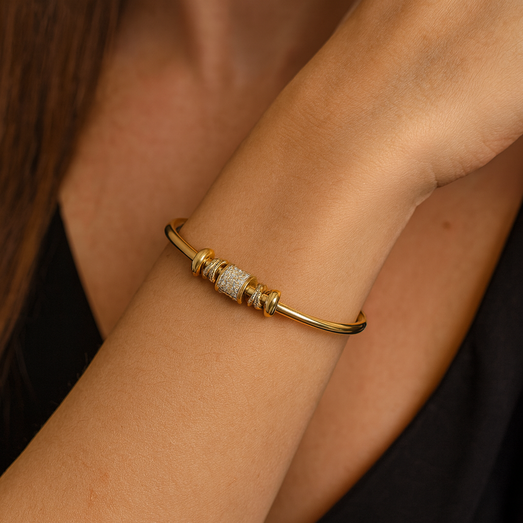 Nina - Adjustable Bracelet with Gold Charm