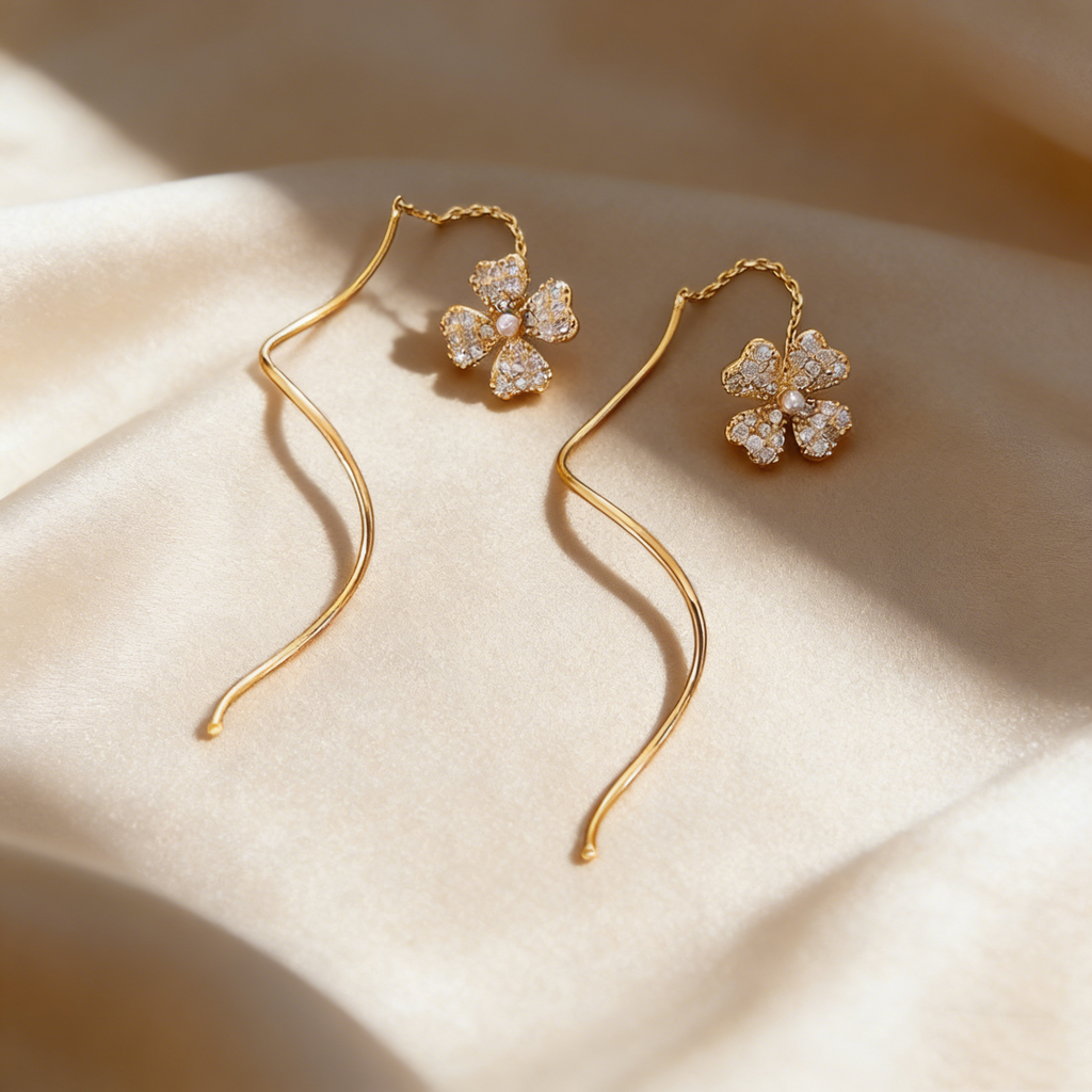 Minimalist Clover Threader Earrings