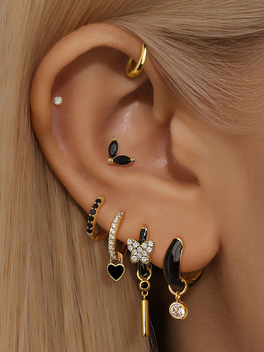 Theresia – Soft Curved Gold Earrings