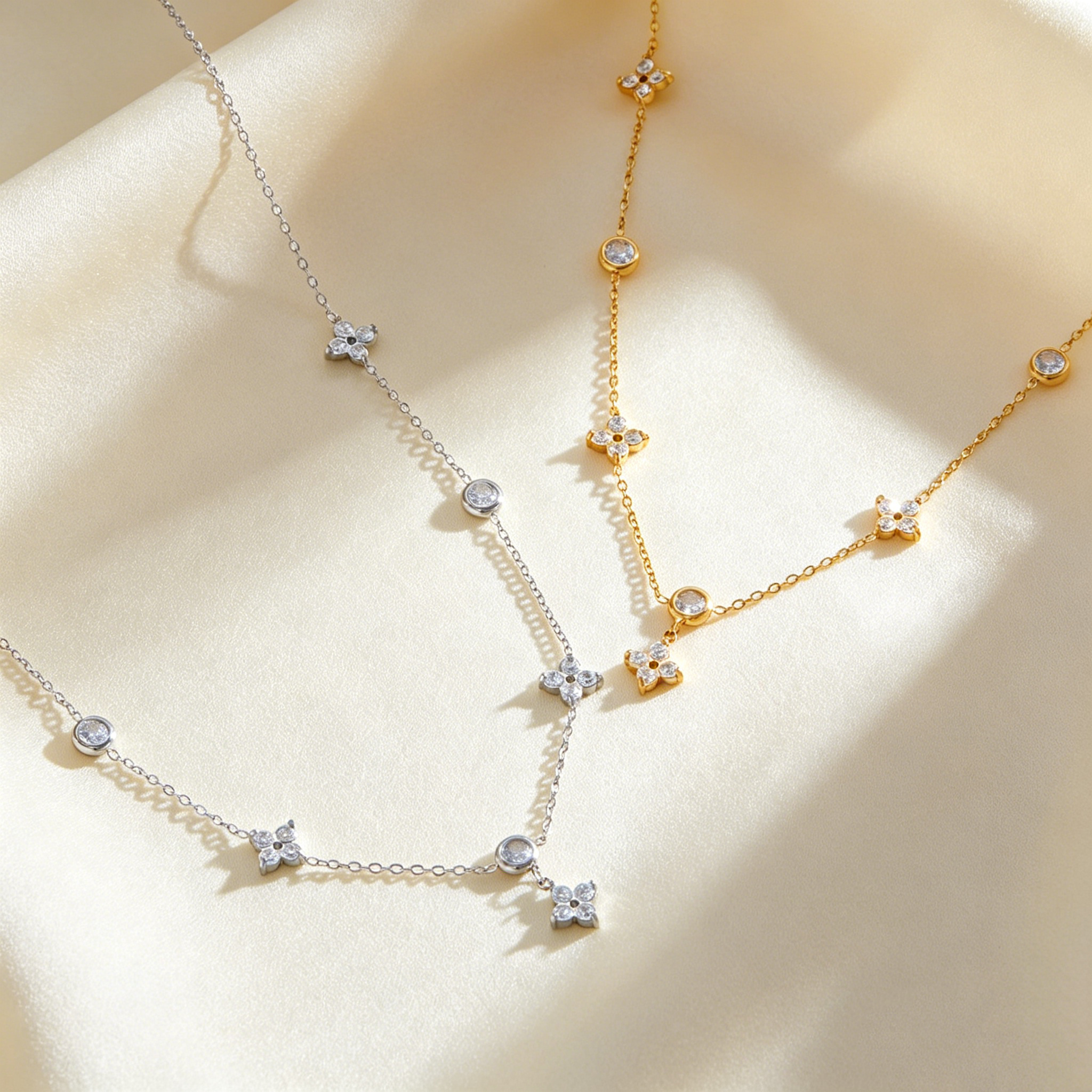 Clover Stardust Necklace