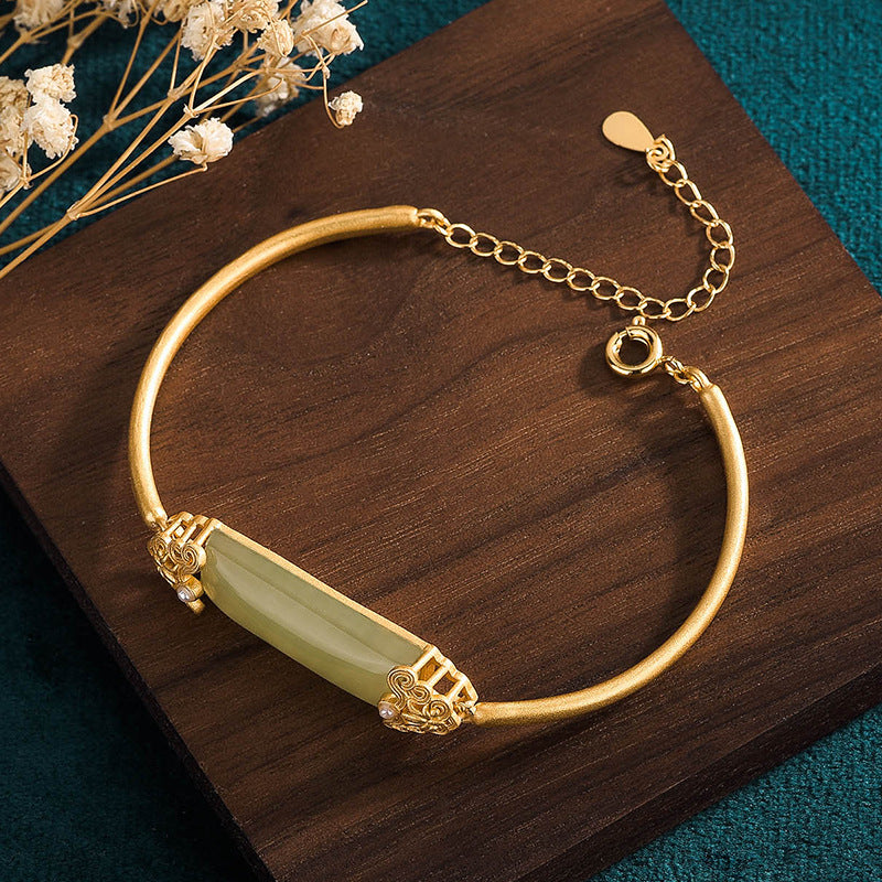 Vintage Palace Natural Emerald Jade Stone Bracelet