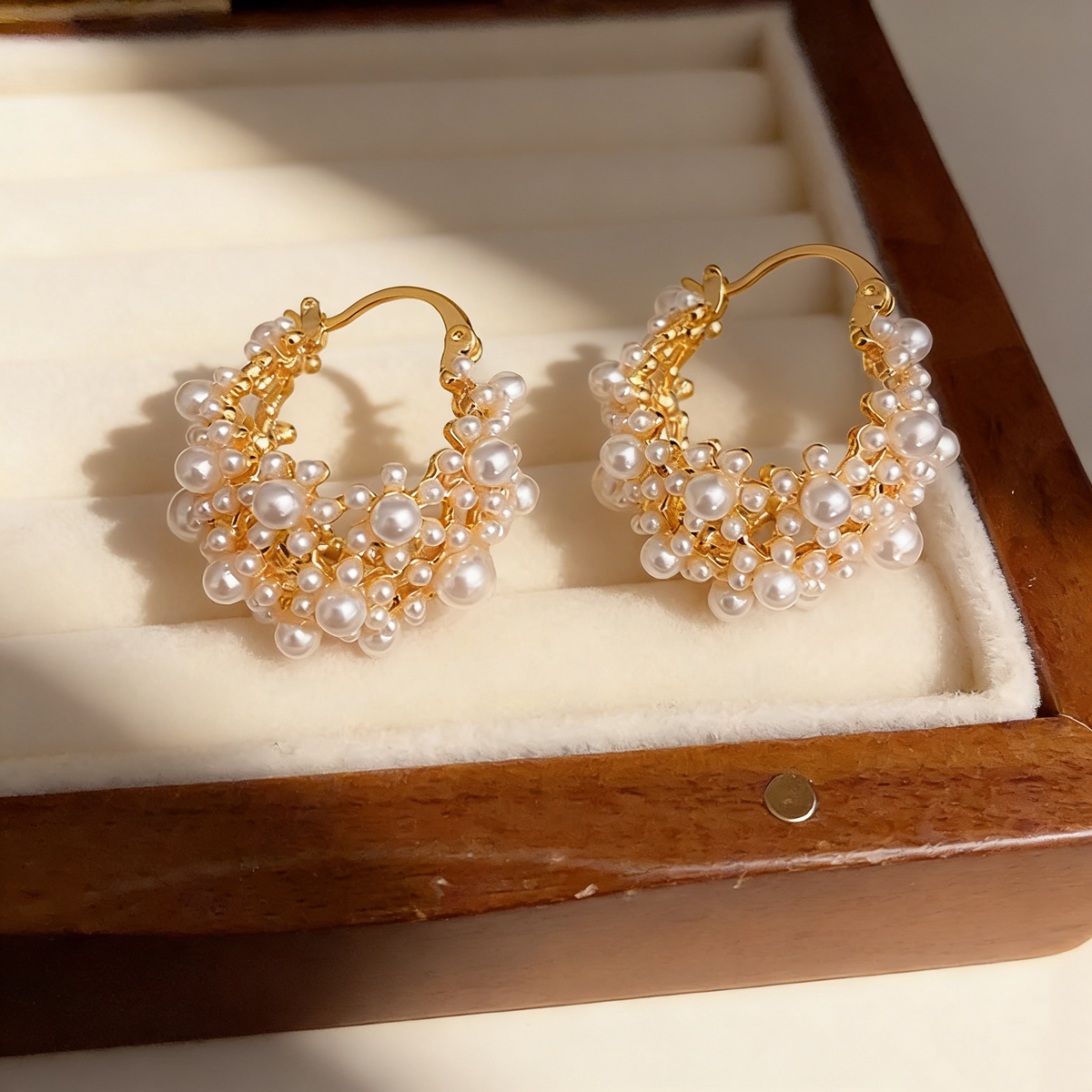 Hollow Basket Pearl Earrings