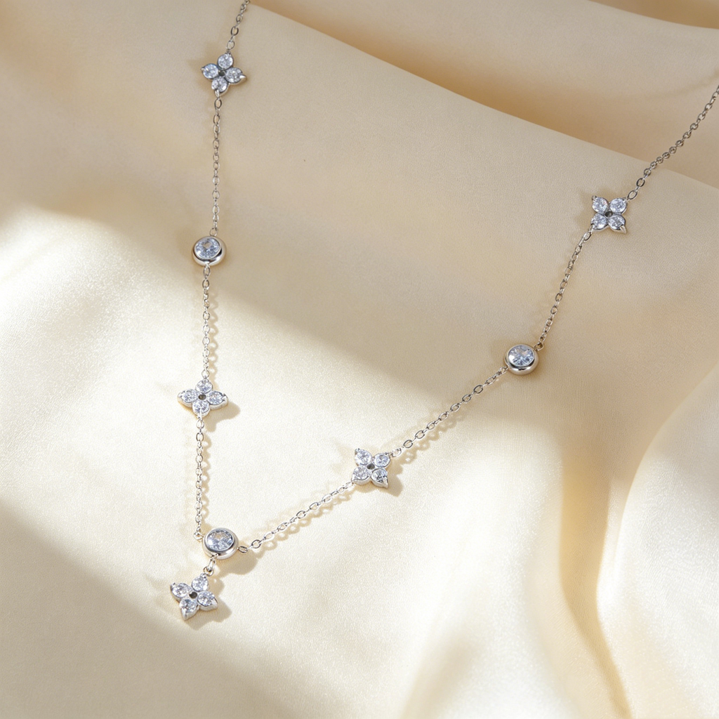 Clover Stardust Necklace