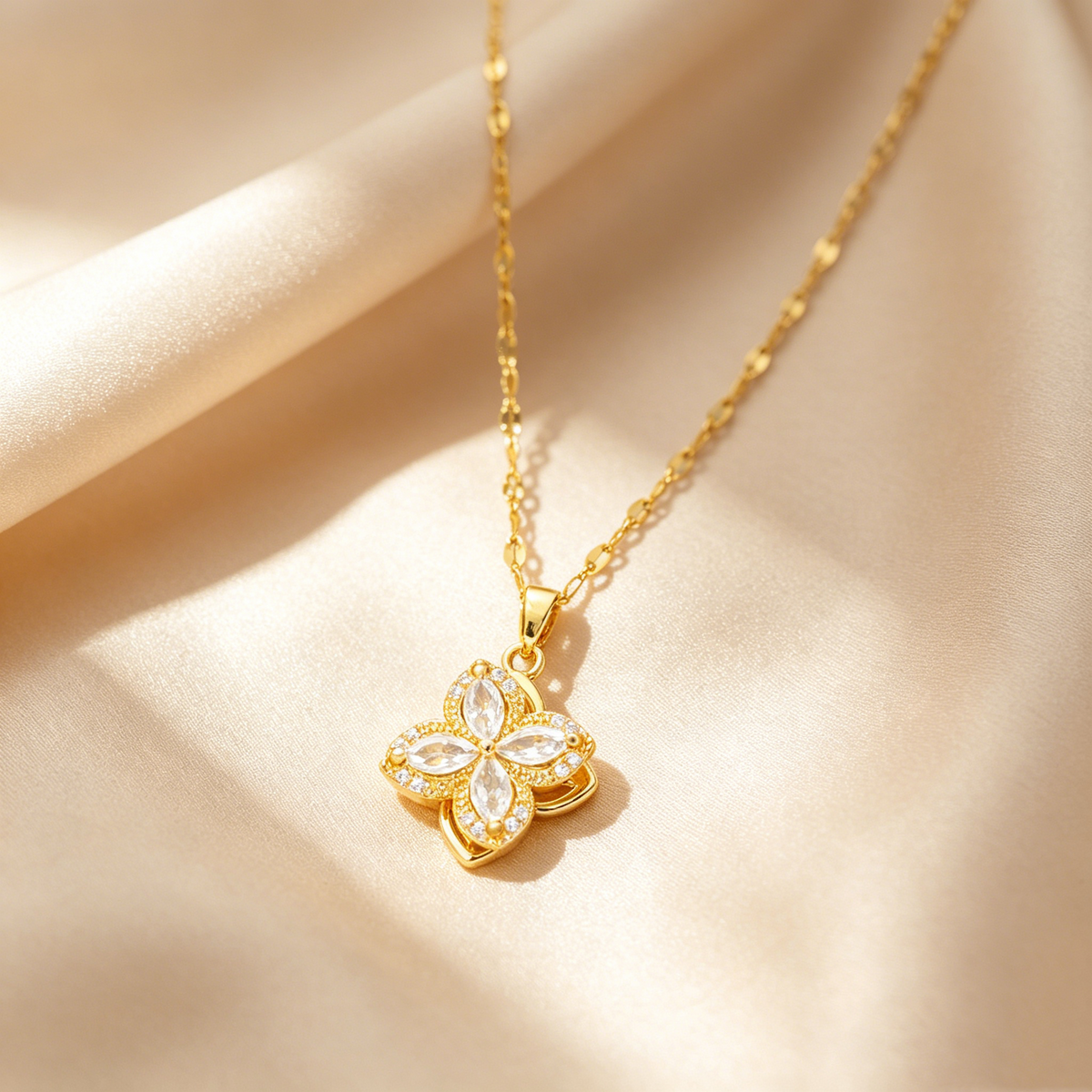 Rotating Four-Leaf Clover Necklace
