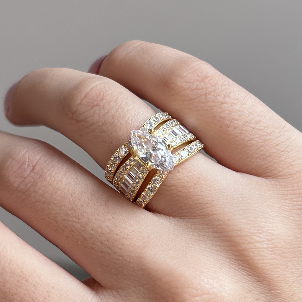 Verena – Crystal and Gold Accent Ring Set