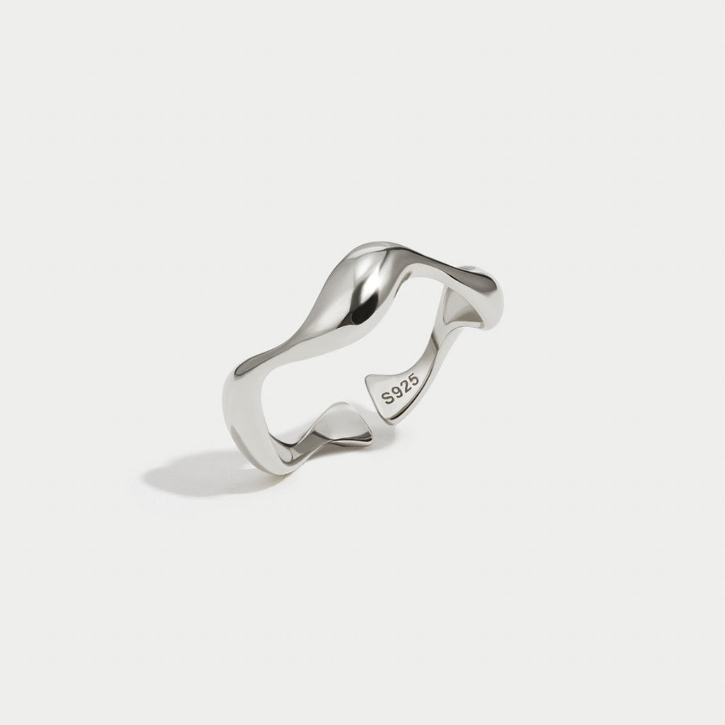 Vlny - Minimalist Ring