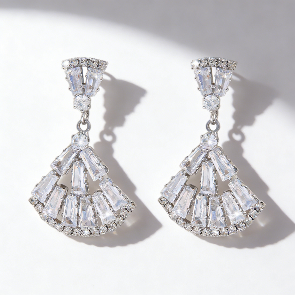 Elegant Fan-Shaped Pendant Earrings
