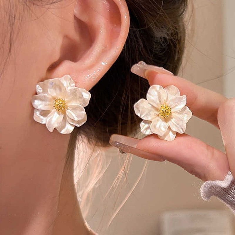 Elegant and Exquisite Floral Stud Earrings