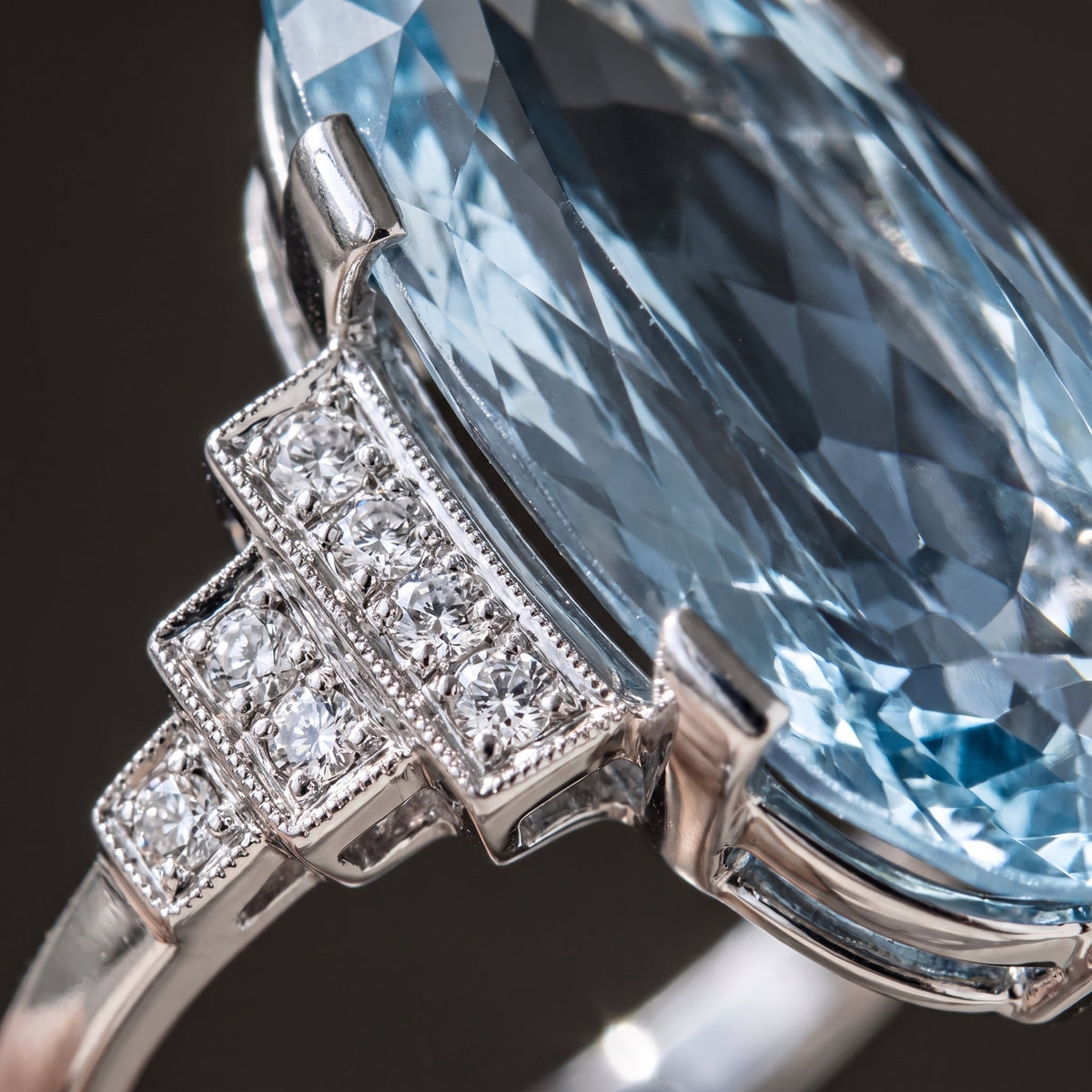 Giulietta White Gold Sapphire Ring