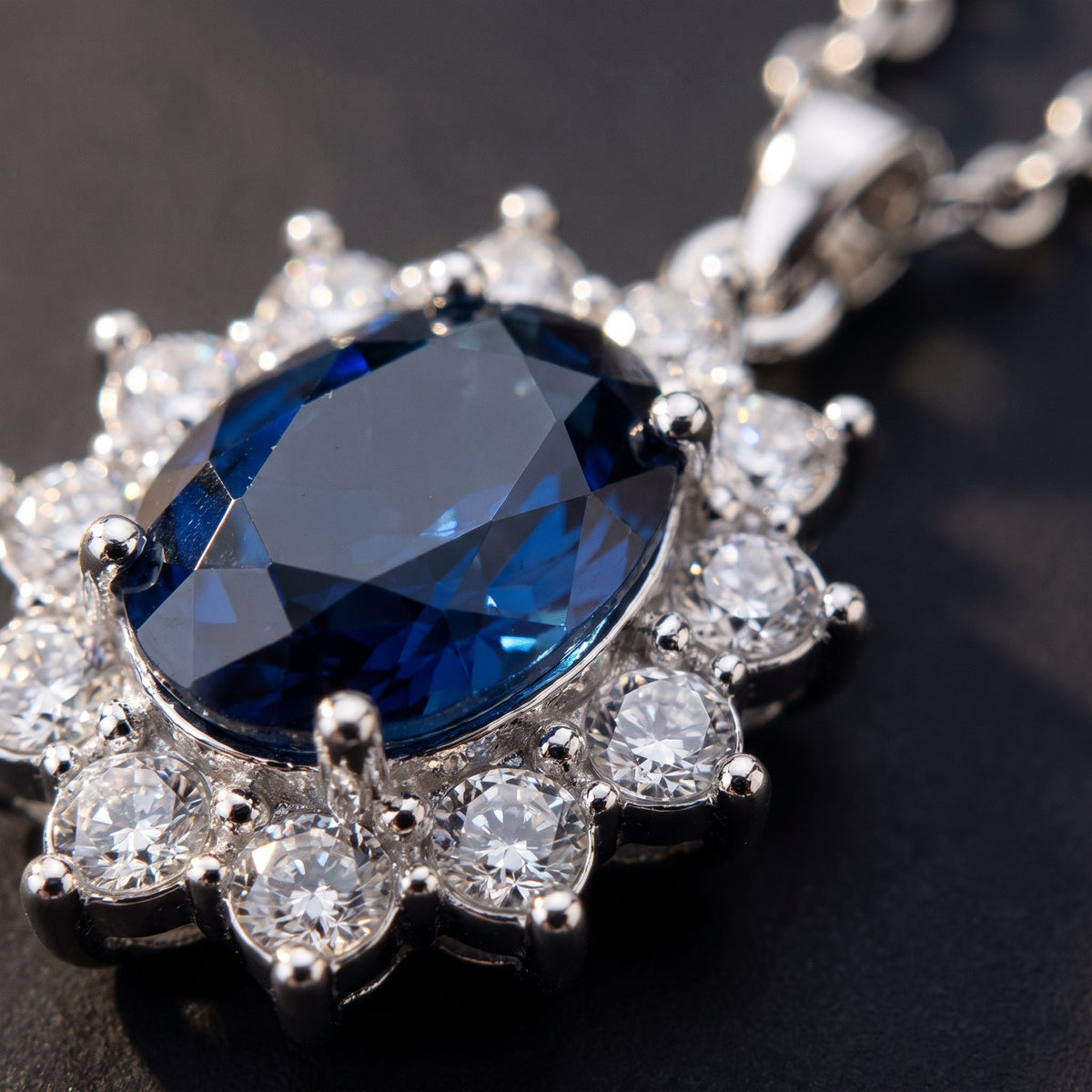 Anouk White Gold Sapphire Set