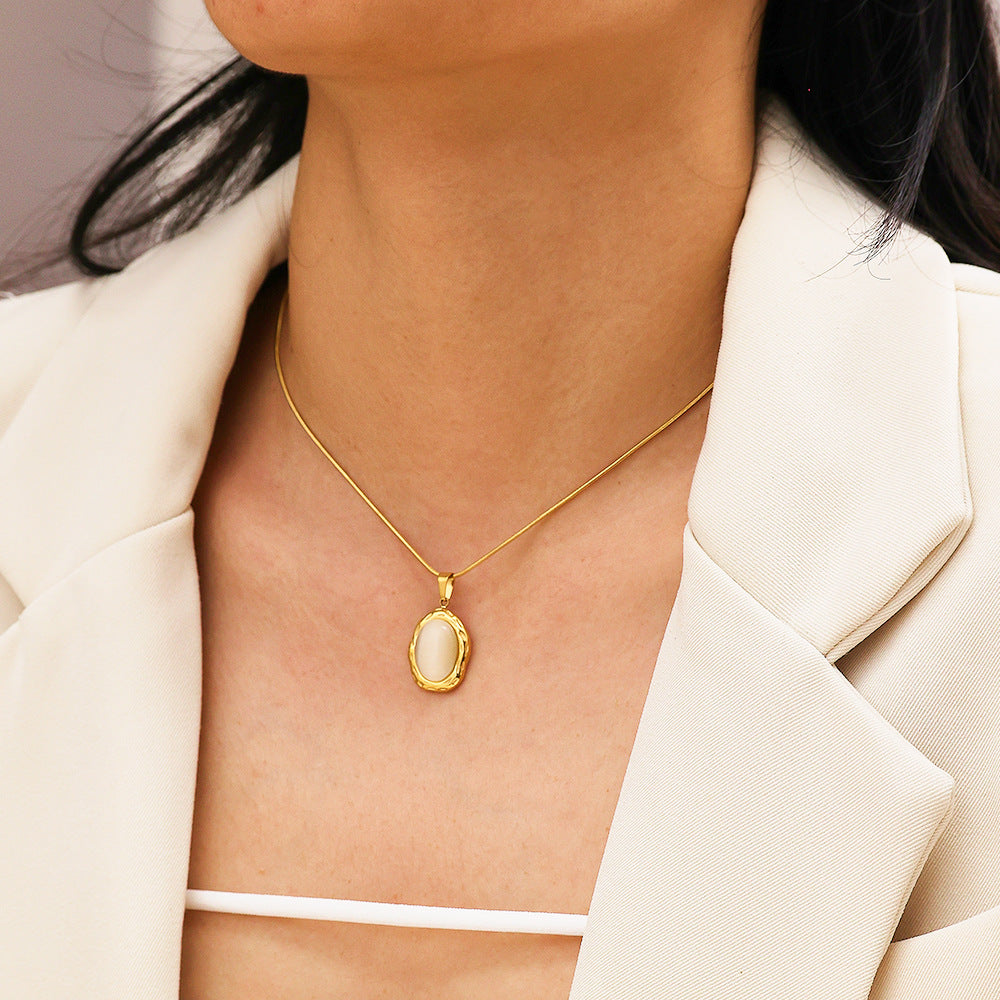 Vintage White Cat’s Eye Necklace