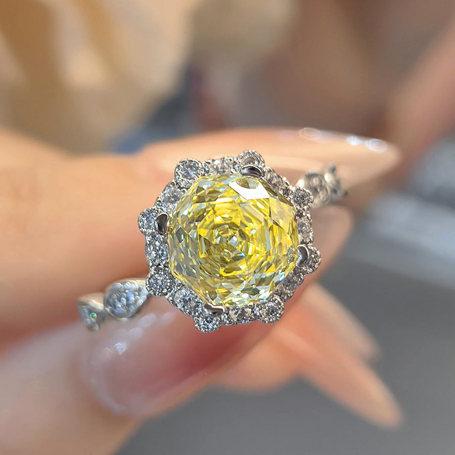 Light luxury rose cut diamond ring