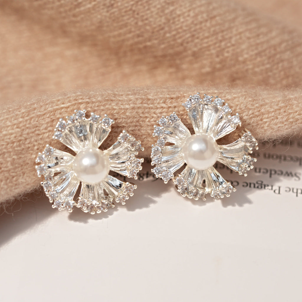Minimalist Firework Pearl Stud Earrings