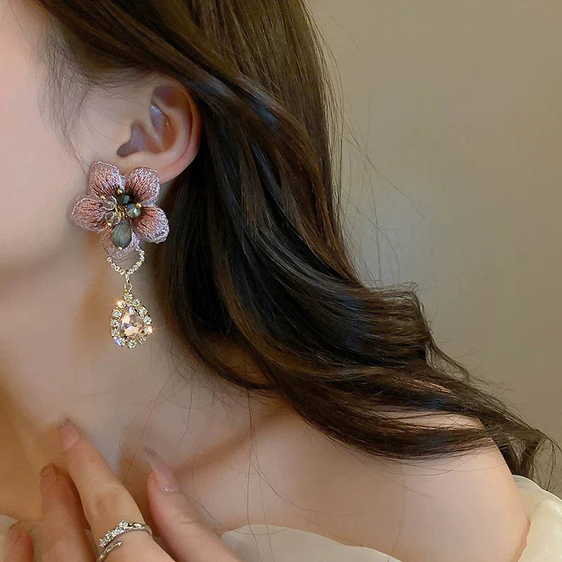 Flower crystal earrings