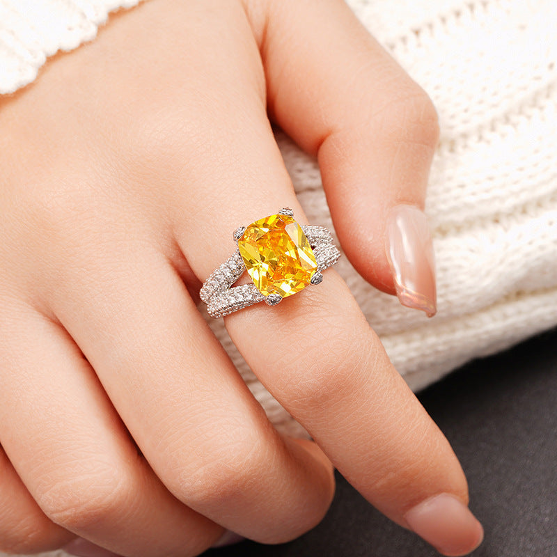 Light luxury diamond and zircon yellow ring