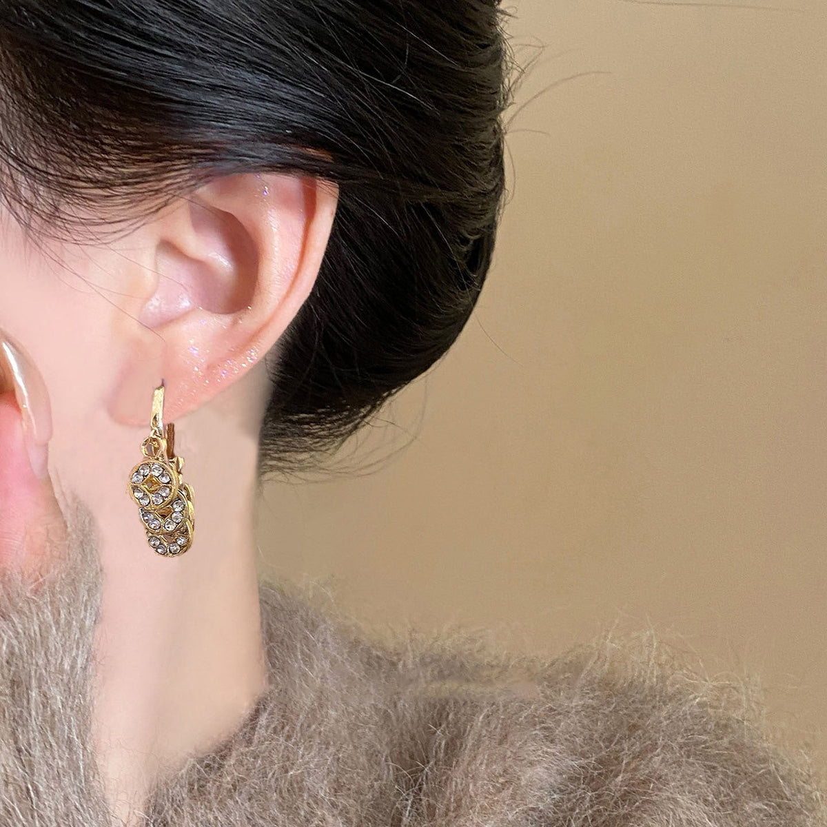 Elegant Circle Tassel Earrings