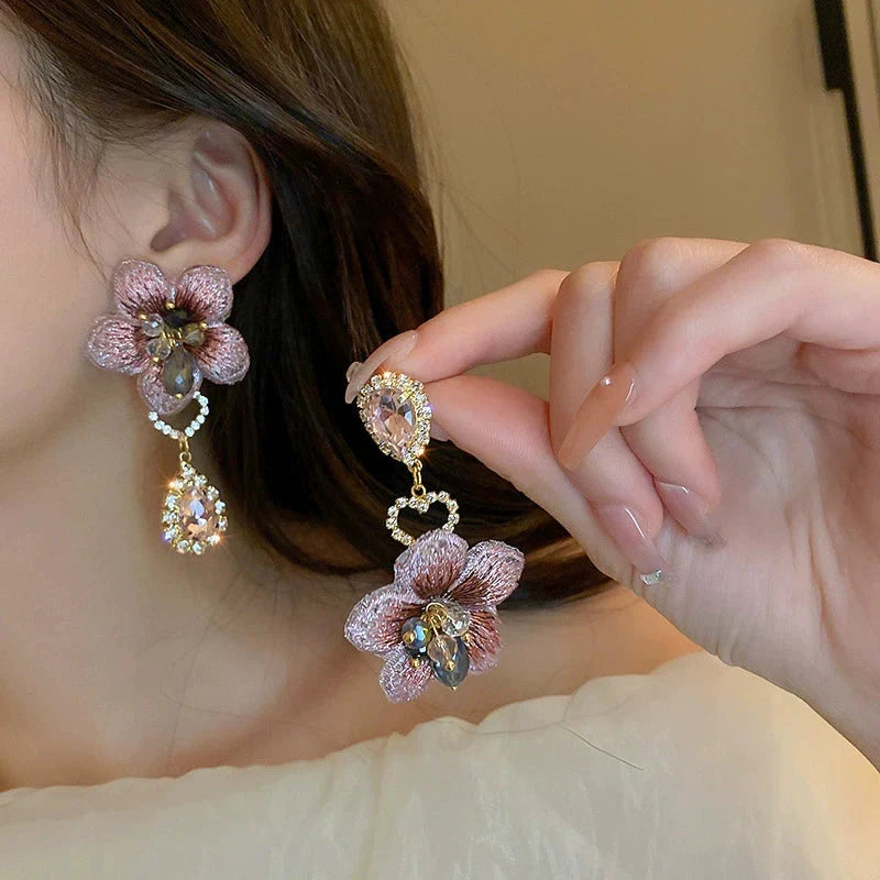 Flower crystal earrings