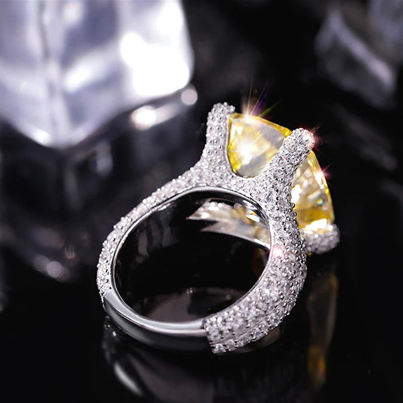 Light luxury diamond and zircon yellow ring