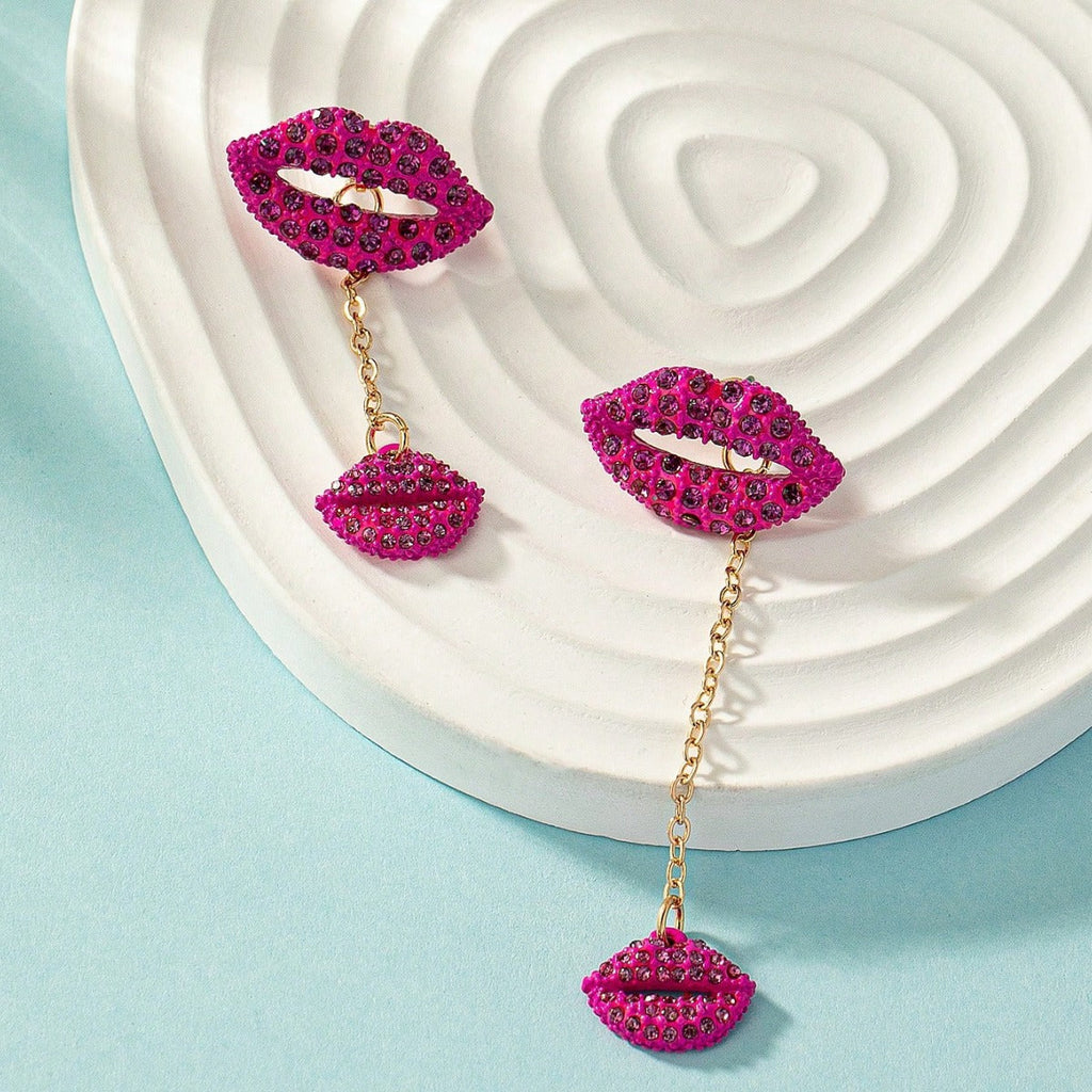 Lips diamond asymmetrical earrings