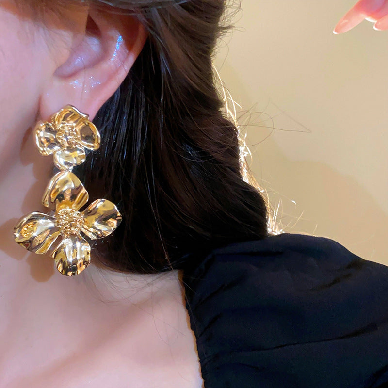 Gold flower earrings