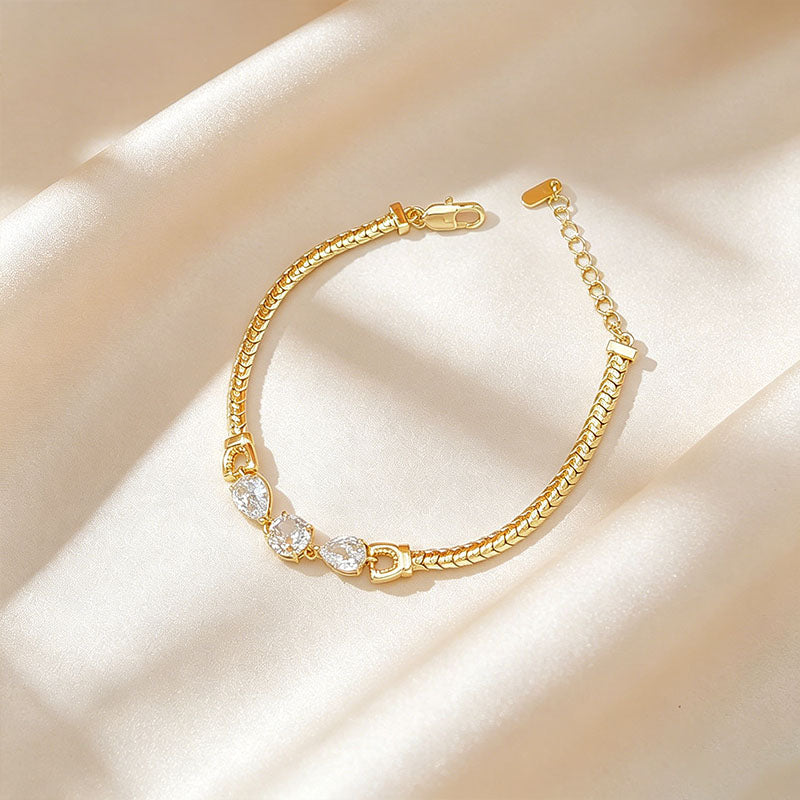 Halo Snake Chain Bracelet With Diamond Accents