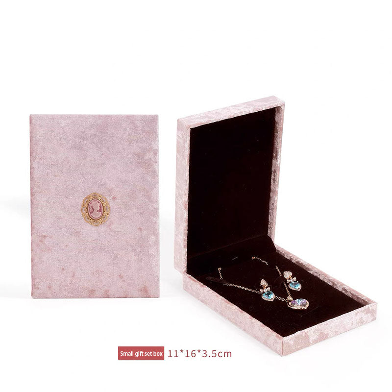 Velvet-Relief Style Jewelry Box