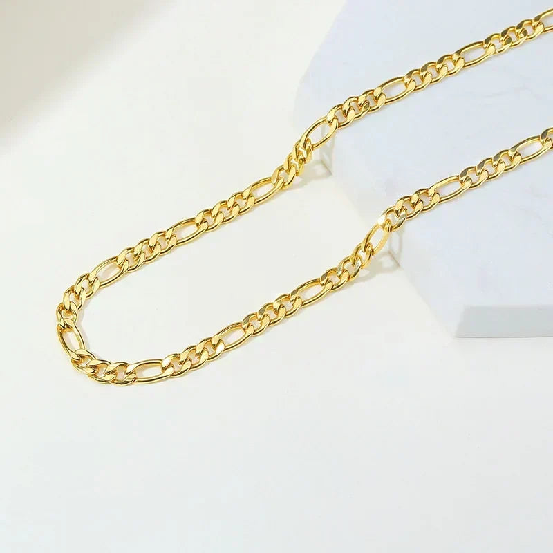 Valerie – Simple Chain Structure Gold Necklace