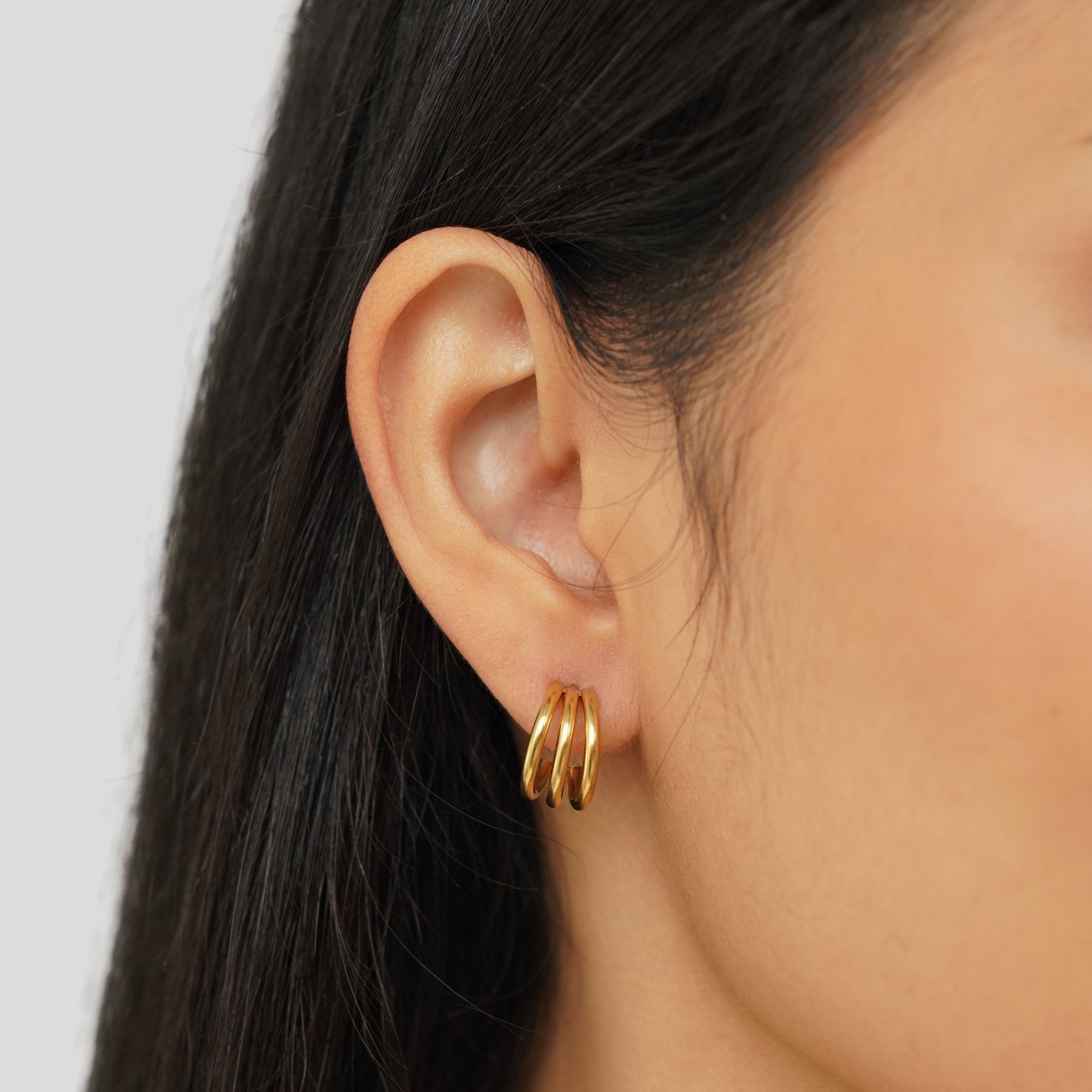 Helene – Textured Gold-Plated Mini Criolle.