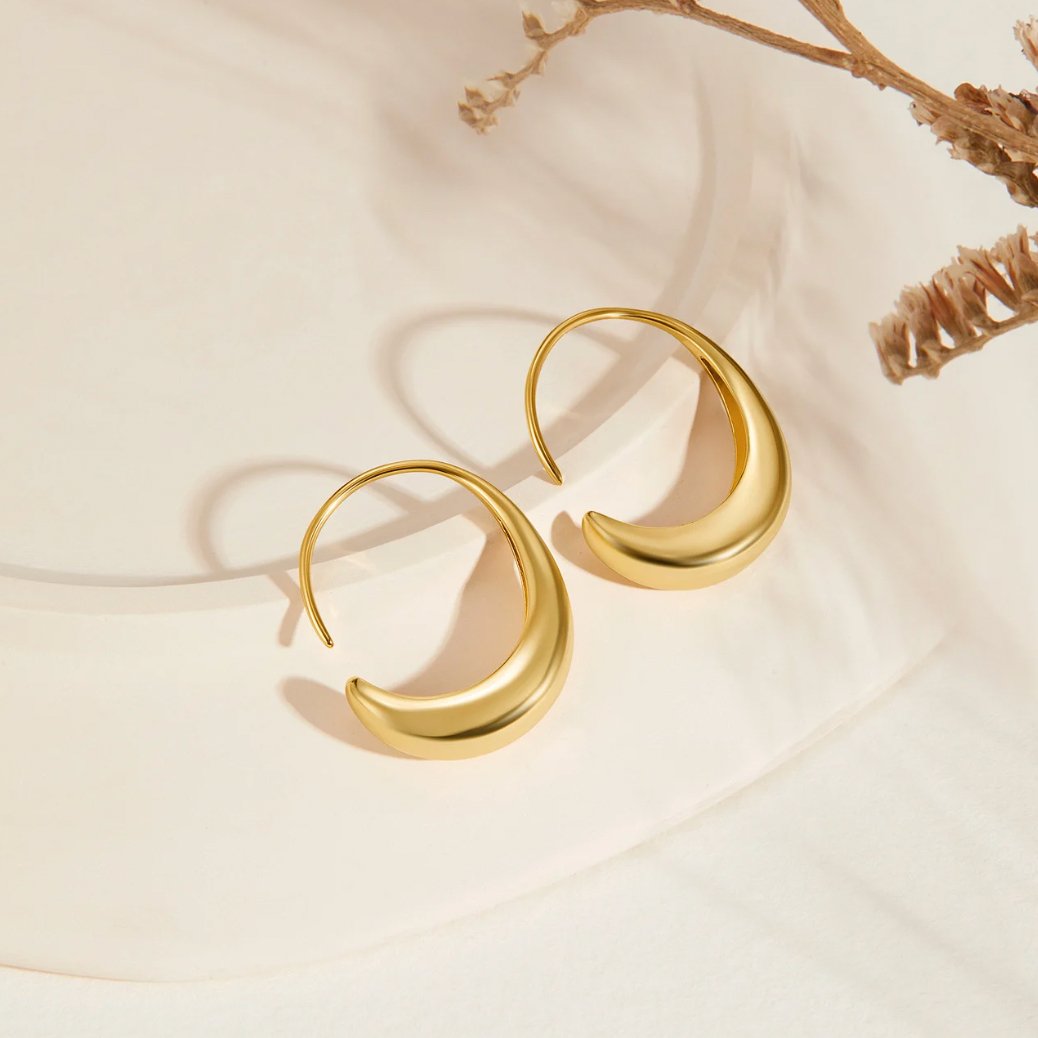 Suzanne – Textured Gold Earrings