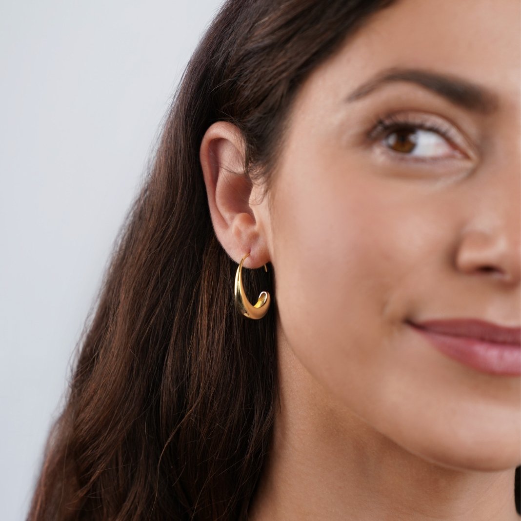 Suzanne – Textured Gold Earrings