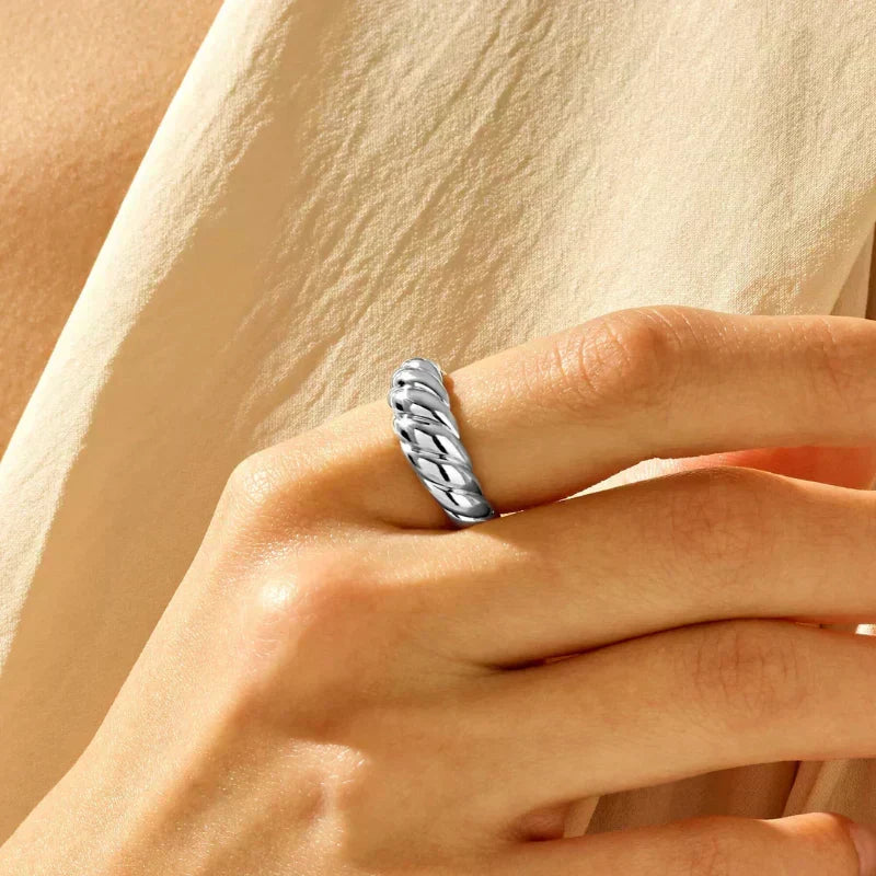 Croissant Ring