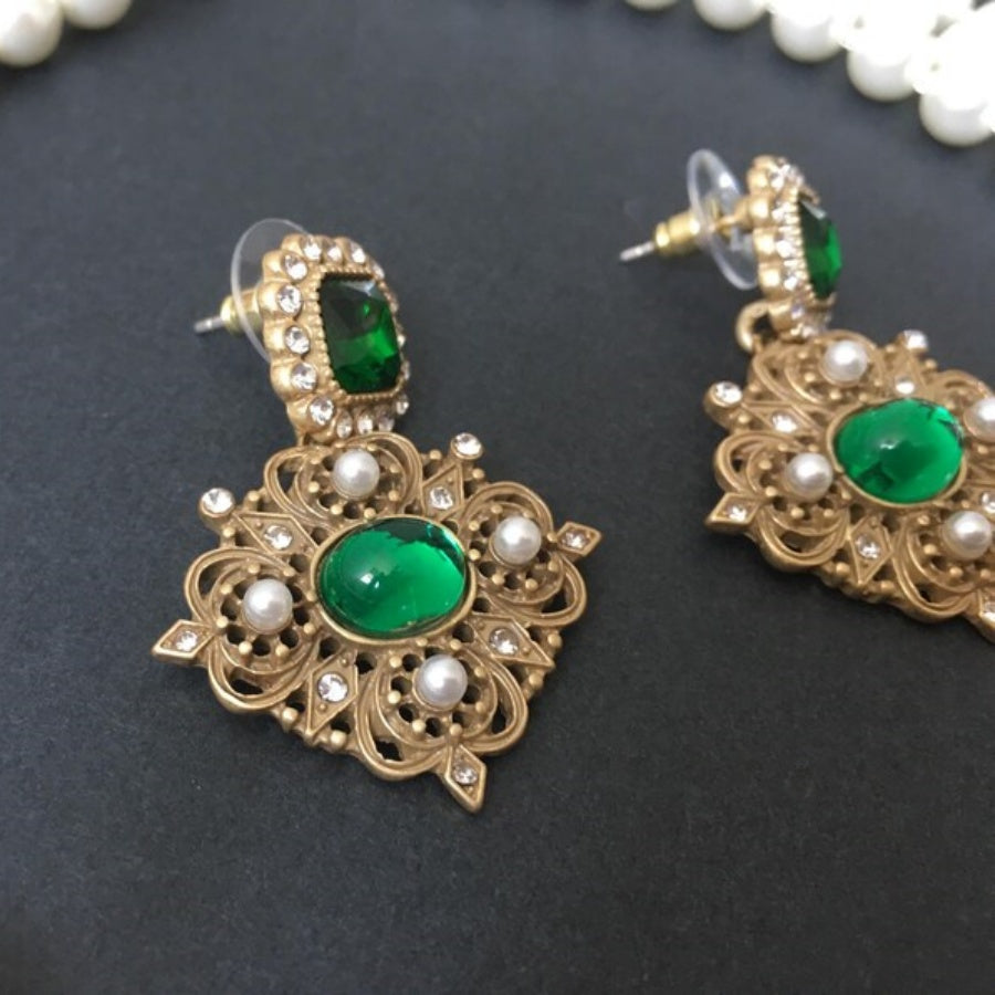 Vintage Green Agate & Pearl Necklace & Earrings Set