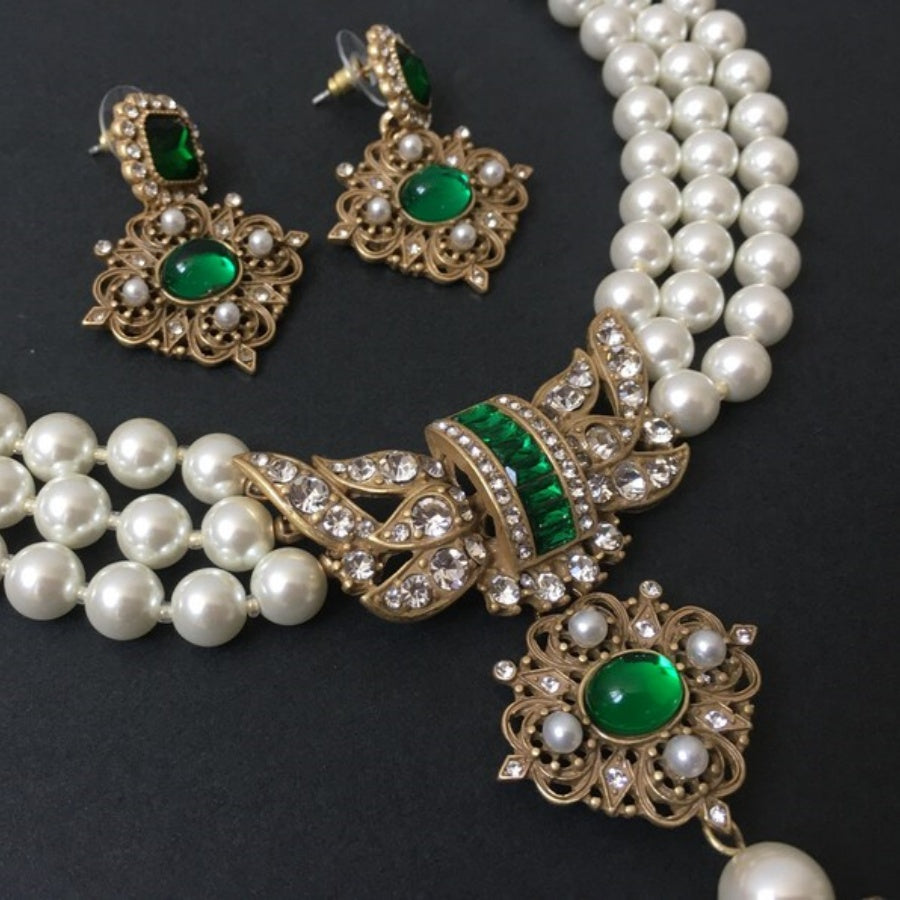 Vintage Green Agate & Pearl Necklace & Earrings Set