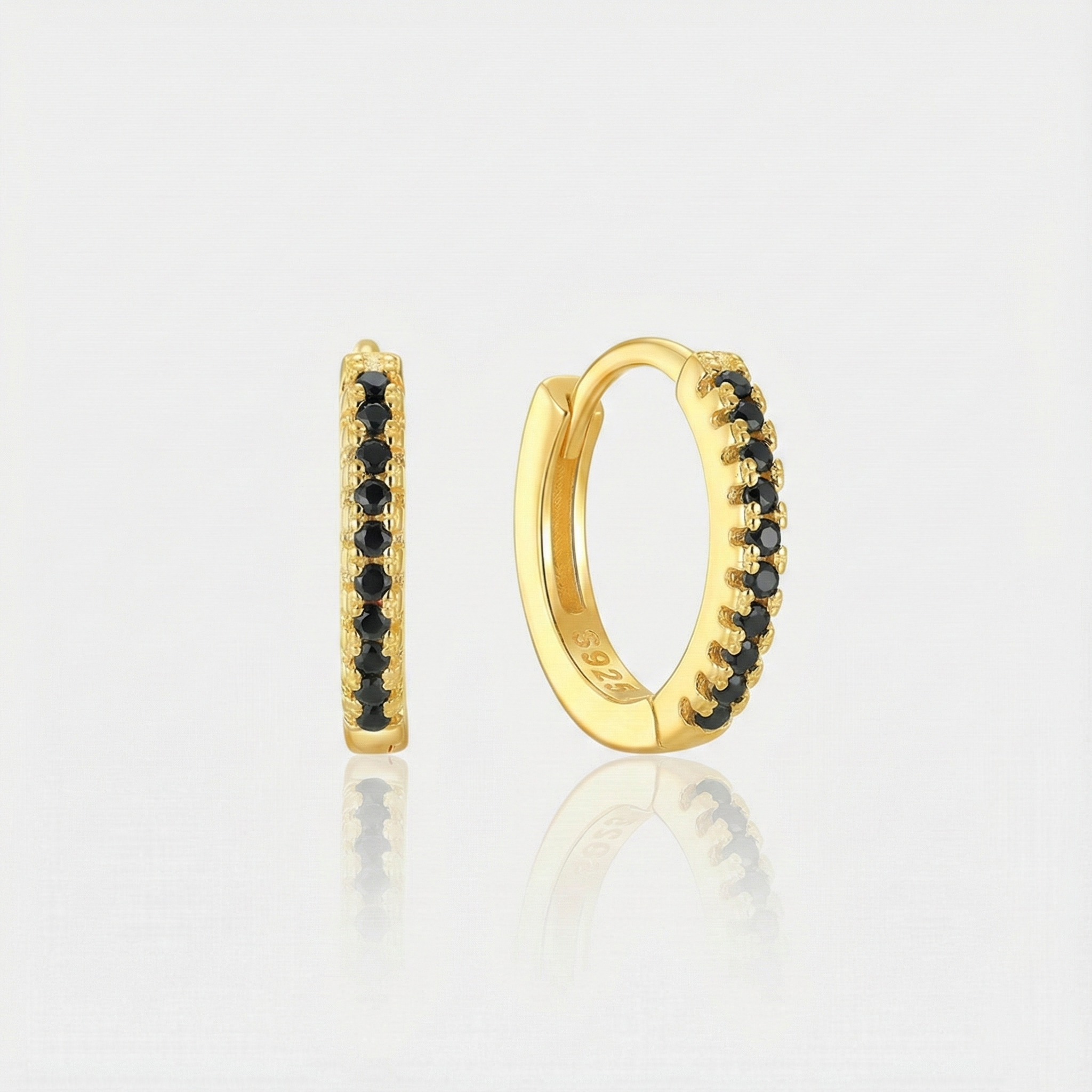 Theresia – Soft Curved Gold Earrings